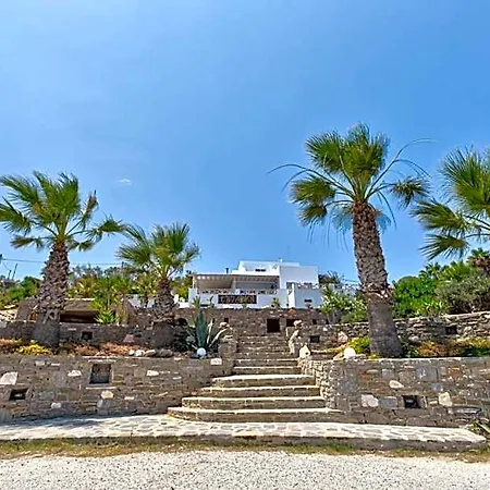 Blue Dolphin Fully Renovated By Rivea Group *
